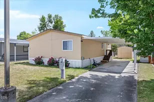6850 Downing Rd, Central Point, OR 97502 - Photo 1
