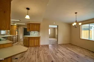 4624 S Pacific Hwy, Phoenix, OR 97535 - Photo 3