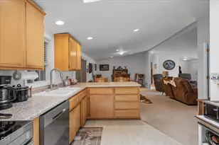 4624 S Pacific Hwy, Phoenix, OR 97535 - Photo 13