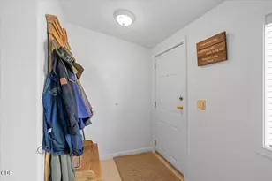 4624 S Pacific Hwy, Phoenix, OR 97535 - Photo 5