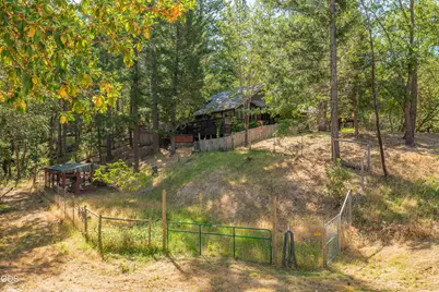 475 Penny Lane, Grants Pass, OR 97527 - Photo 41