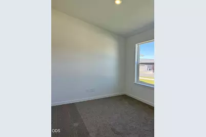 623 NE Mitchell Street #164, Madras, OR 97741 - Photo 9