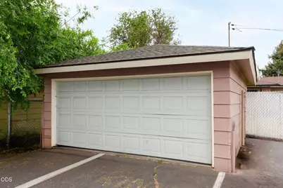 820 NE 4th Street, Bend, OR 97701 - Photo 33
