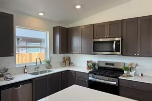 651 NE Mitchell St, Madras, OR 97741 - Photo 13