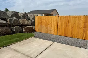 651 NE Mitchell St, Madras, OR 97741 - Photo 27