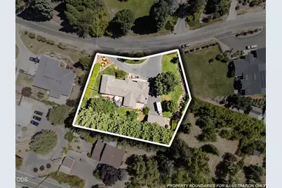 686 Towne Street, Grants Pass, OR 97527 - Photo 35