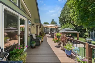686 Towne St, Grants Pass, OR 97527 - Photo 29