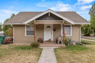 346 Pacific Terrace, Klamath Falls, OR 97601 - Photo 1