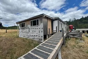 5345 West Side Rd, Cave Junction, OR 97523 - Photo 13