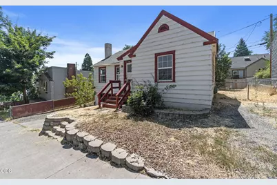 718 Roseway Drive, Klamath Falls, OR 97601 - Photo 5