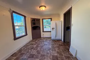 718 Roseway Dr, Klamath Falls, OR 97601 - Photo 7