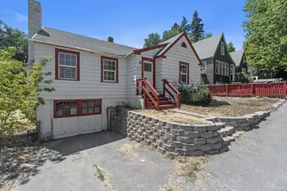 718 Roseway Drive, Klamath Falls, OR 97601 - Photo 3