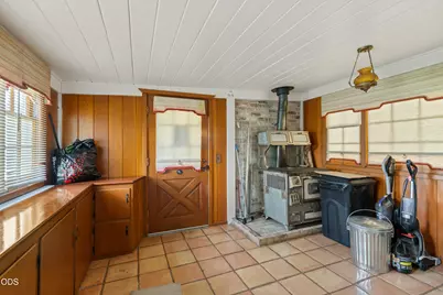 5061 Lower River Road, Grants Pass, OR 97526 - Photo 45