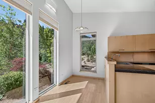 1921 Ashland Mine Rd, Ashland, OR 97520 - Photo 9