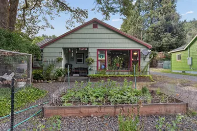 47947 W Commercial Street, Oakridge, OR 97463 - Photo 1