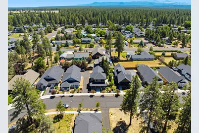 1035 E Horse Back Trail, Sisters, OR 97759 - Photo 51