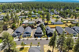 1035 E Horse Back Trail, Sisters, OR 97759 - Photo 51