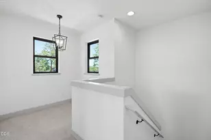 1035 E Horse Back Trail, Sisters, OR 97759 - Photo 41