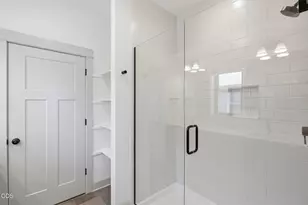 1035 E Horse Back Trail, Sisters, OR 97759 - Photo 29