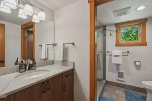 12900 Hawks Beard, Black Butte Ranch, OR 97759 - Photo 23