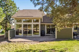 1395 Highland View Loop, Redmond, OR 97756 - Photo 3