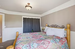 921 NE Beacon Dr, Grants Pass, OR 97526 - Photo 33