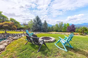 921 NE Beacon Dr, Grants Pass, OR 97526 - Photo 69