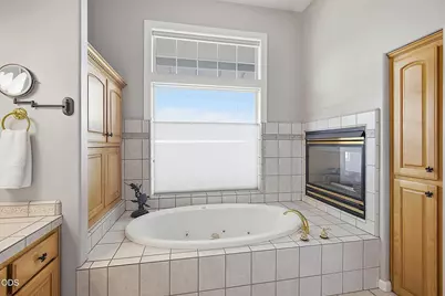 921 NE Beacon Drive, Grants Pass, OR 97526 - Photo 59