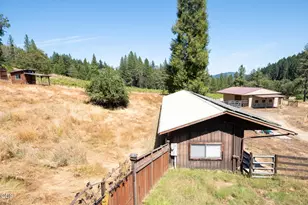 1329 Larson Rd, Roseburg, OR 97471 - Photo 3