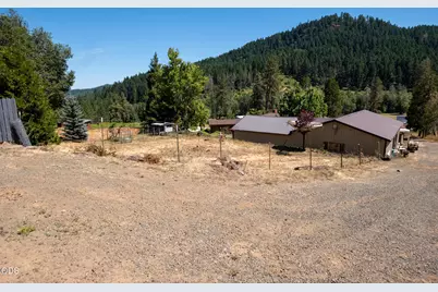 1329 Larson Road, Roseburg, OR 97471 - Photo 47