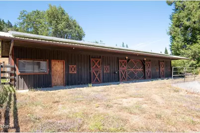1329 Larson Road, Roseburg, OR 97471 - Photo 11