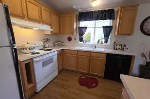 1188 NE 27th St, Bend, OR 97701 - Photo 11