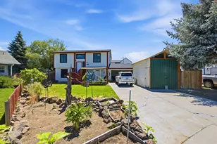 2346 SW 20th Ct, Redmond, OR 97756 - Photo 1