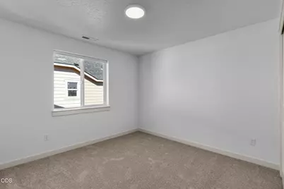 3326 NW 7th Street, Redmond, OR 97756 - Photo 19