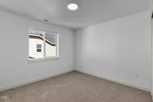 3326 NW 7th St, Redmond, OR 97756 - Photo 19