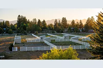 21955 Rickard Road, Bend, OR 97702 - Photo 103