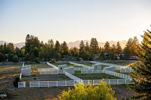 21955 Rickard Rd, Bend, OR 97702 - Photo 103
