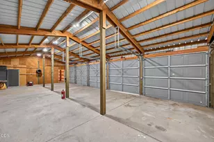 21955 Rickard Rd, Bend, OR 97702 - Photo 41