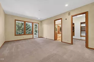 21955 Rickard Rd, Bend, OR 97702 - Photo 29