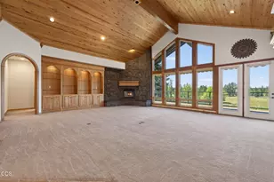 21955 Rickard Rd, Bend, OR 97702 - Photo 15