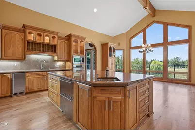 21955 Rickard Road, Bend, OR 97702 - Photo 9