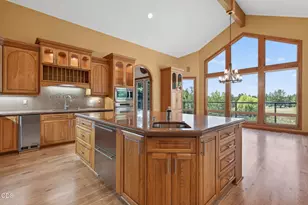 21955 Rickard Rd, Bend, OR 97702 - Photo 9