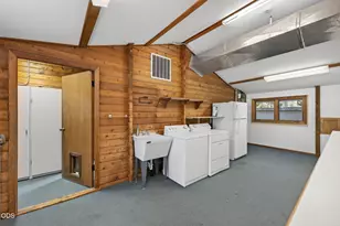 21955 Rickard Rd, Bend, OR 97702 - Photo 63
