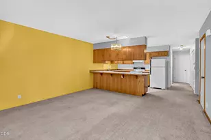 844 SE Stratford Ct, Bend, OR 97702 - Photo 9