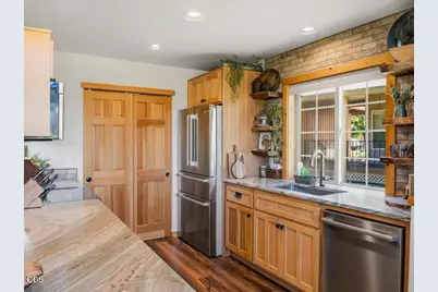 8685 Red Wing Lane, Redmond, OR 97756 - Photo 29