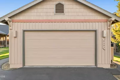 8685 Red Wing Lane, Redmond, OR 97756 - Photo 55