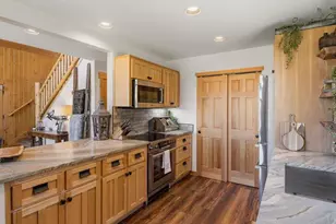 8685 Red Wing Ln, Redmond, OR 97756 - Photo 33