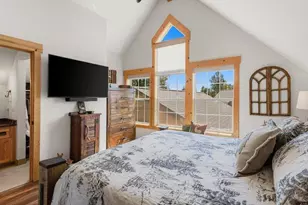 8685 Red Wing Ln, Redmond, OR 97756 - Photo 49