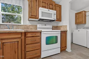2681 Agate Meadows Dr, White City, OR 97503 - Photo 9