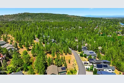 1738 SW Troon Avenue, Bend, OR 97702 - Photo 11